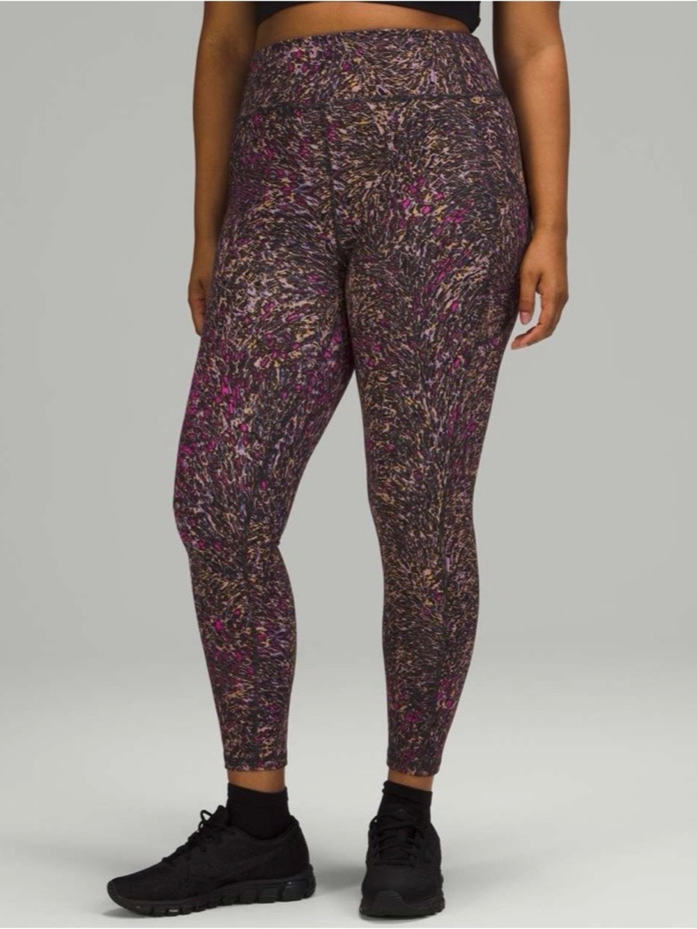 lululemon athletica invigorate High-Rise tight 25” in topography multi - Picture 3 of 10